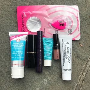 Night-out travel size make up bundle